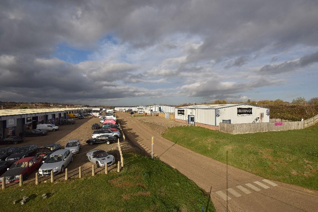Storage facility to lease in Storage Units, Leyland Trading Estate