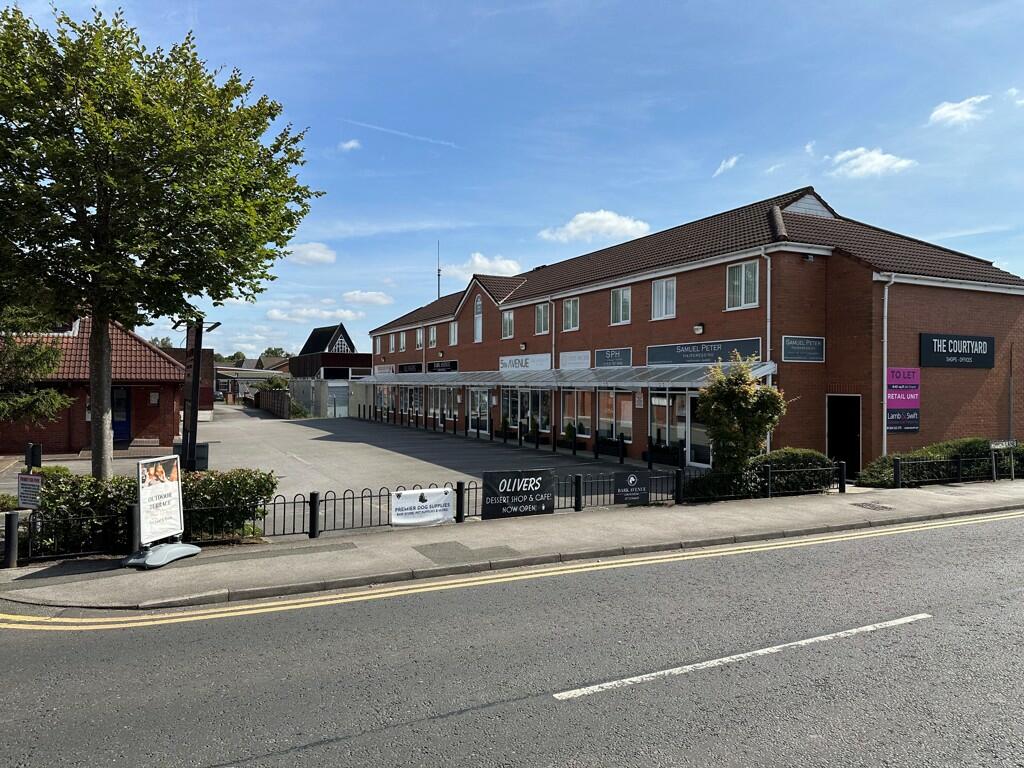 Outoftown retail property to lease in The Courtyard, 28 Common Lane