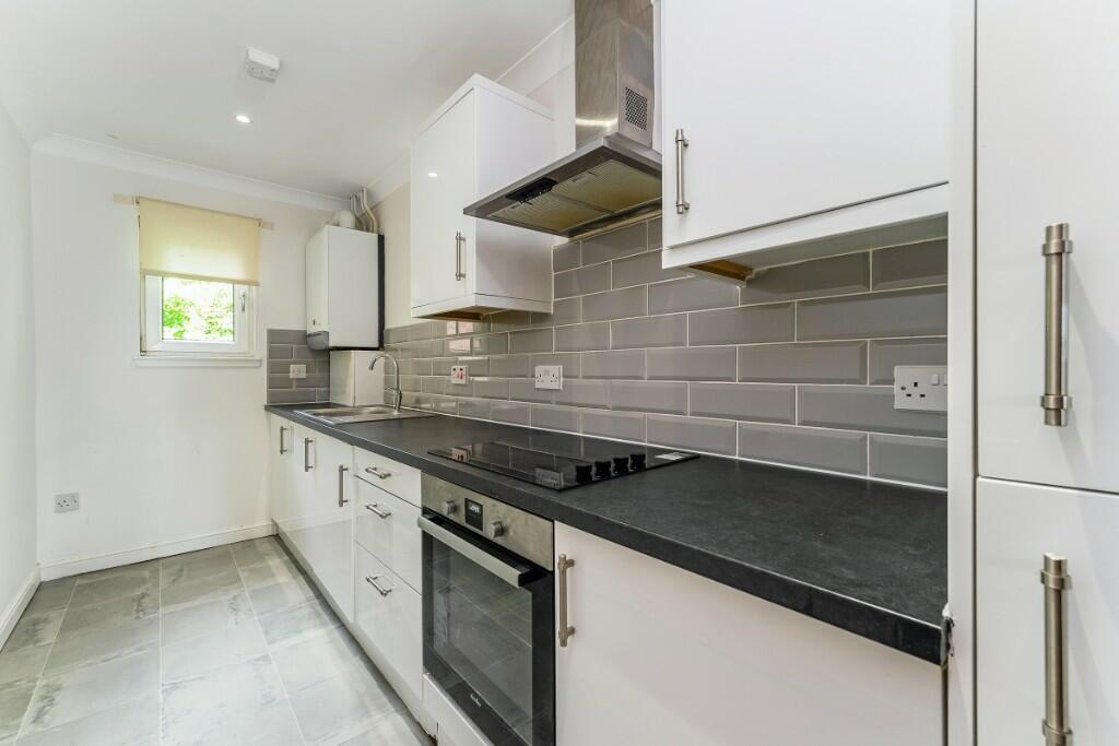 Main image of property: Flat 6, 16 Grahamshill Street, Airdrie, ML6