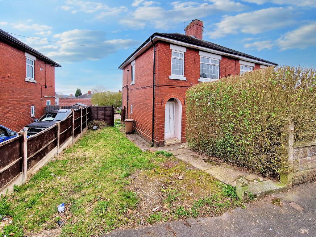 3 bedroom semi-detached house for rent in Forest Road, Meir, Stoke-on-Trent, ST3