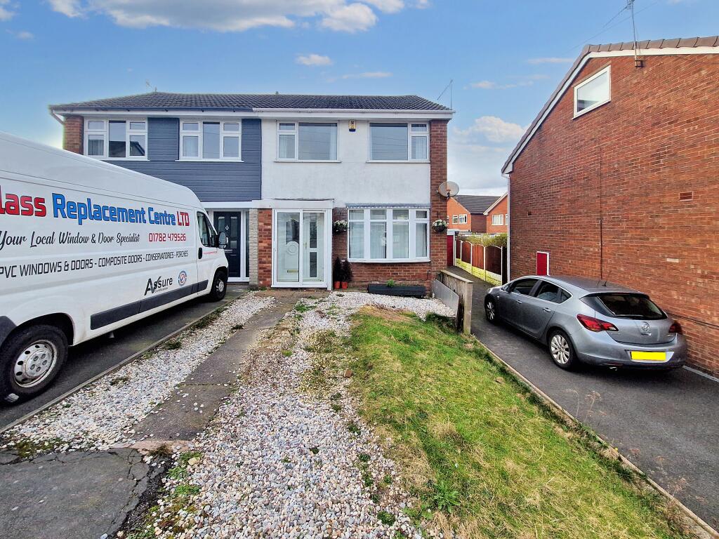 3 bedroom semi-detached house for rent in Andover Close, Adderley Green, Stoke-on-Trent, ST3