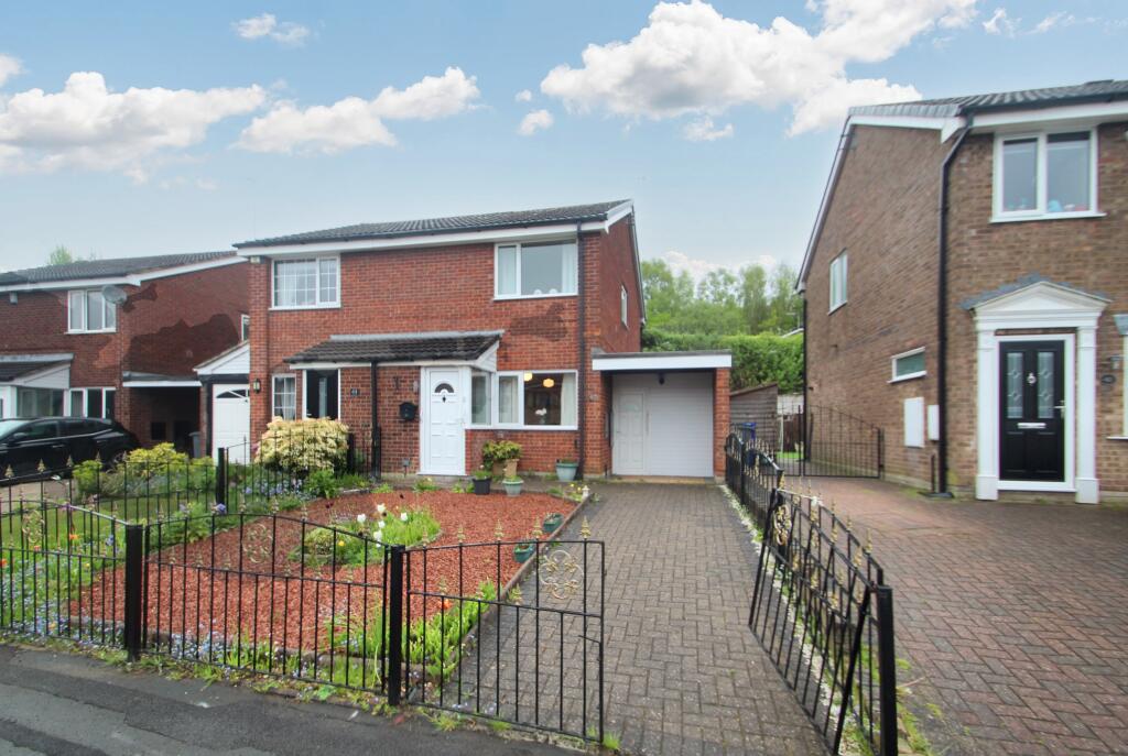 2 bedroom semidetached house for sale in Linacre Way, Parkhall, Stoke