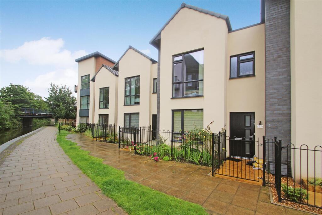 Main image of property: Ivory Close, Hanley, Stoke-on-Trent, ST1