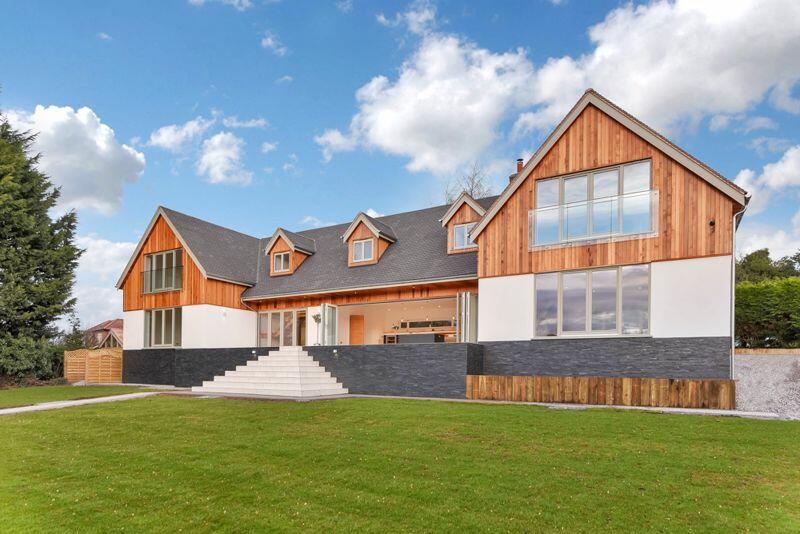 5 bedroom detached house for sale in Shearsby, Leicestershire , LE17