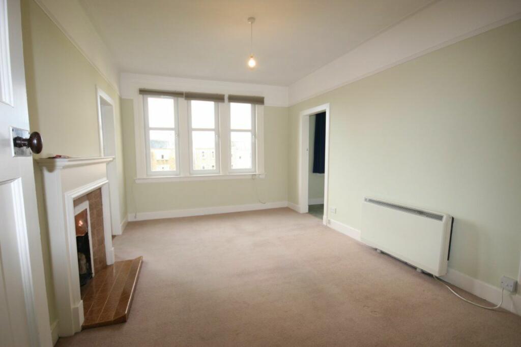 3 bedroom flat for rent in Learmonth Grove, Edinburgh, EH4