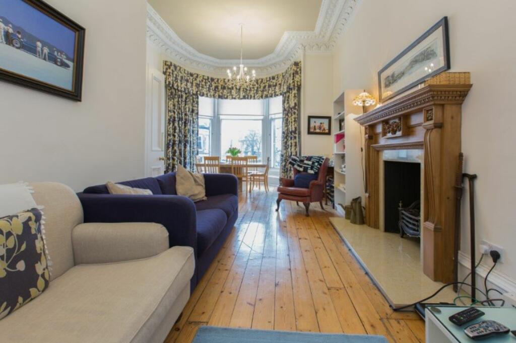 2 bedroom flat for rent in Coates Gardens, Edinburgh, EH12