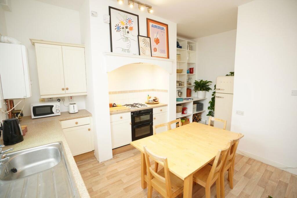 Additional property image - Perth Road, Dundee