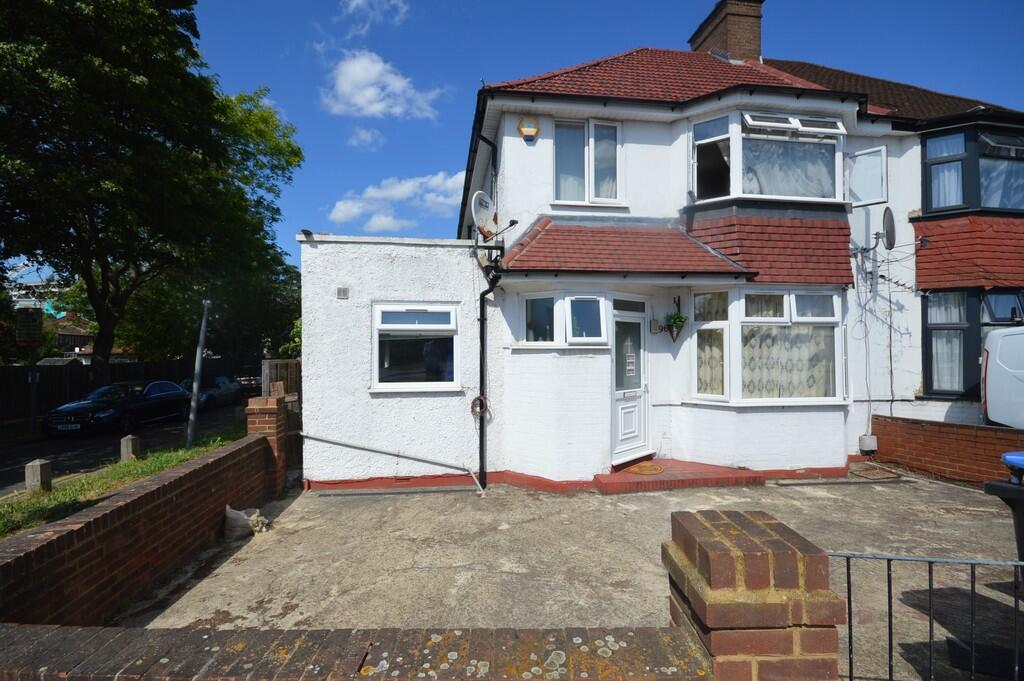 4 bedroom semi-detached house