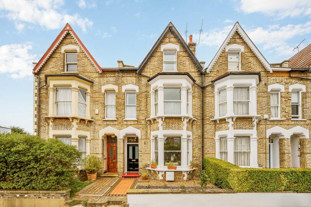 Main image of property: Heathfield Gardens, London, W4