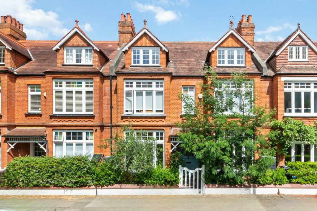 Main image of property: Lonsdale Road, London, W4