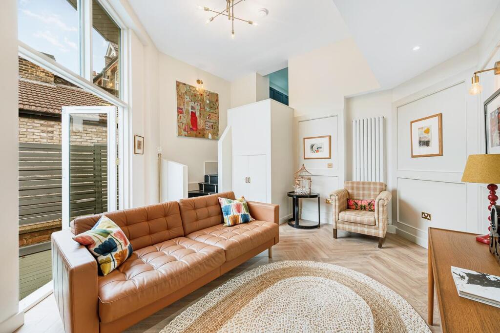 Main image of property: The Avenue, West Ealing