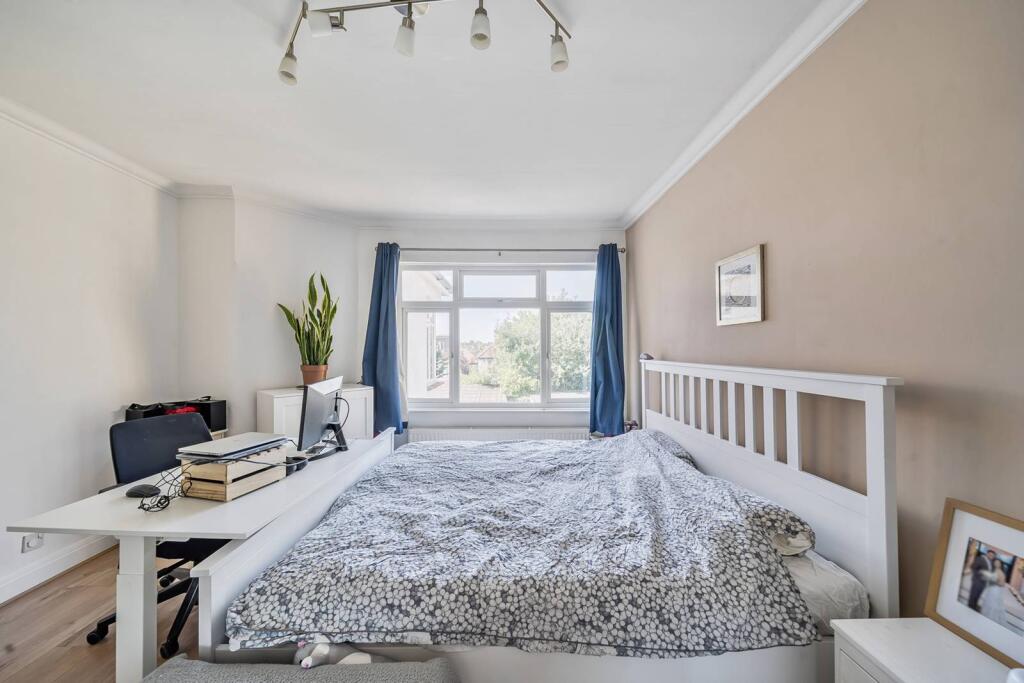 Main image of property: Ashbourne Avenue, Temple Fortune, London, NW11