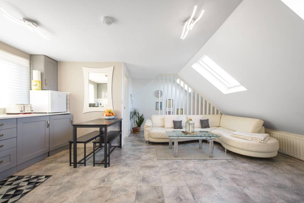 Main image of property: Barford Close, Temple Fortune, London, NW4