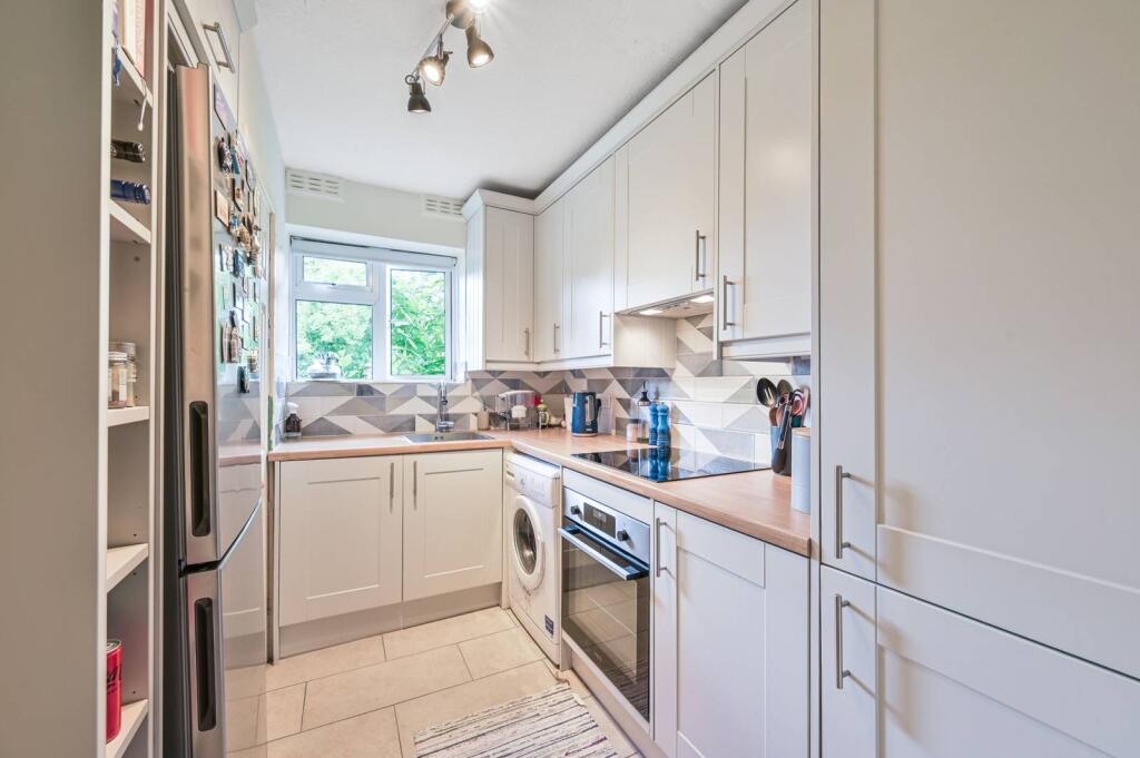 Main image of property: Burnbrae Close, West Finchley, London, N12