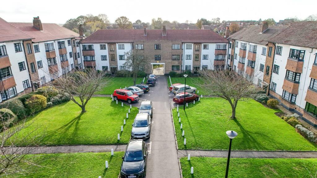 Main image of property: Friern Park, North Finchley, London, N12