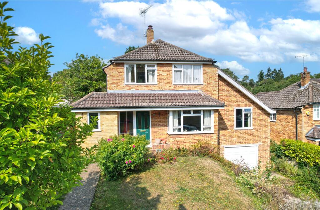 Main image of property: Beacon Close, Wrecclesham, Farnham, Surrey, GU10