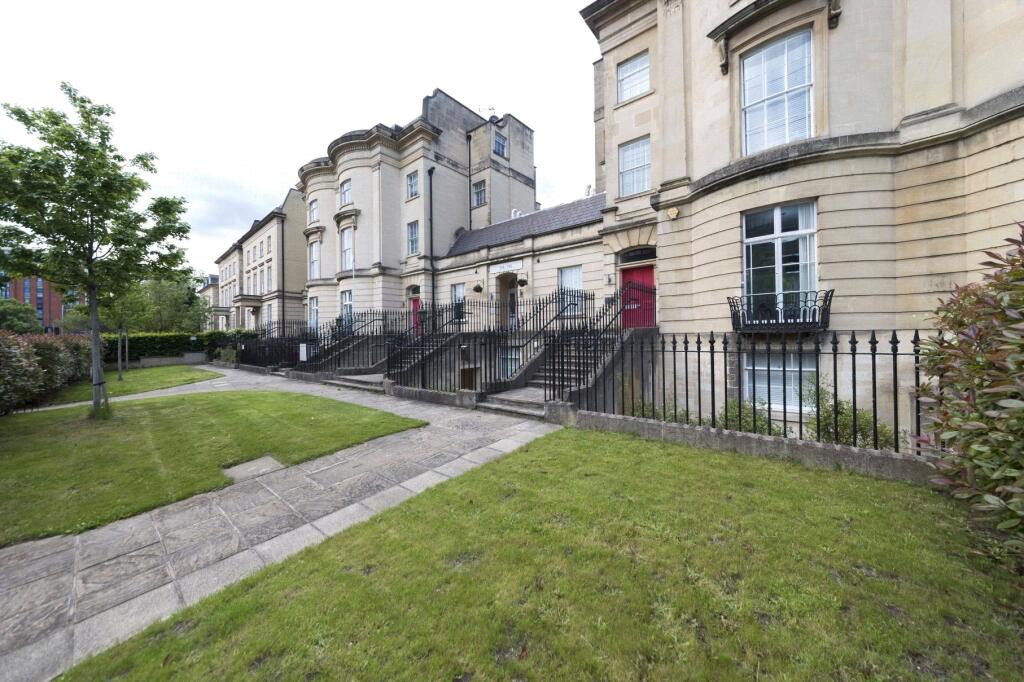 Main image of property: Kings Road, Reading