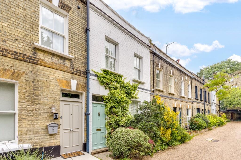 Main image of property: Wildwood Grove, Hampstead