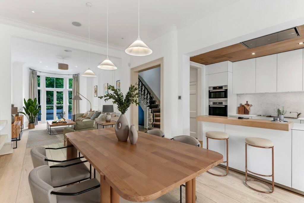 Main image of property: Clifton Gardens, Little Venice