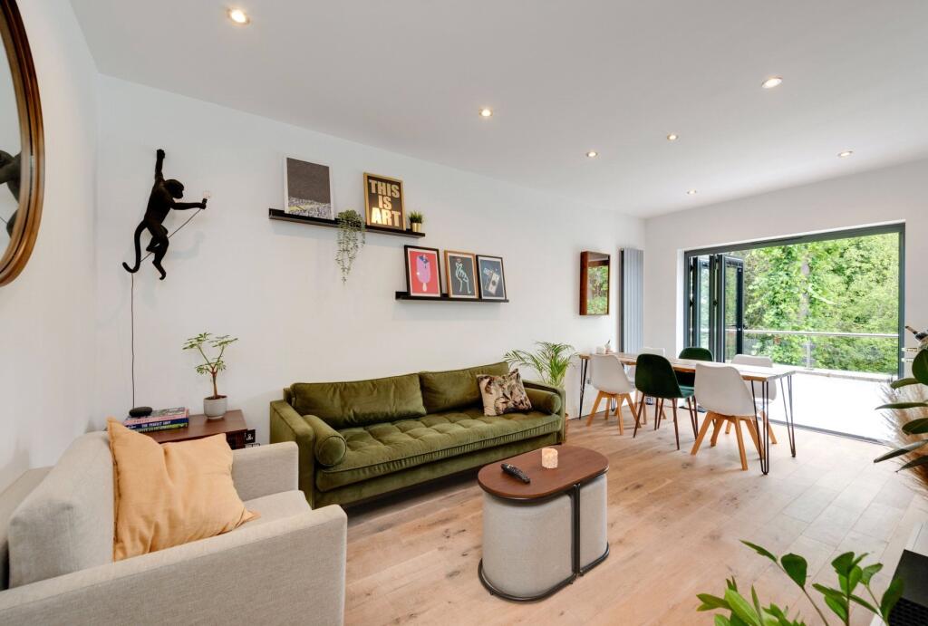 Main image of property: North End Road, London