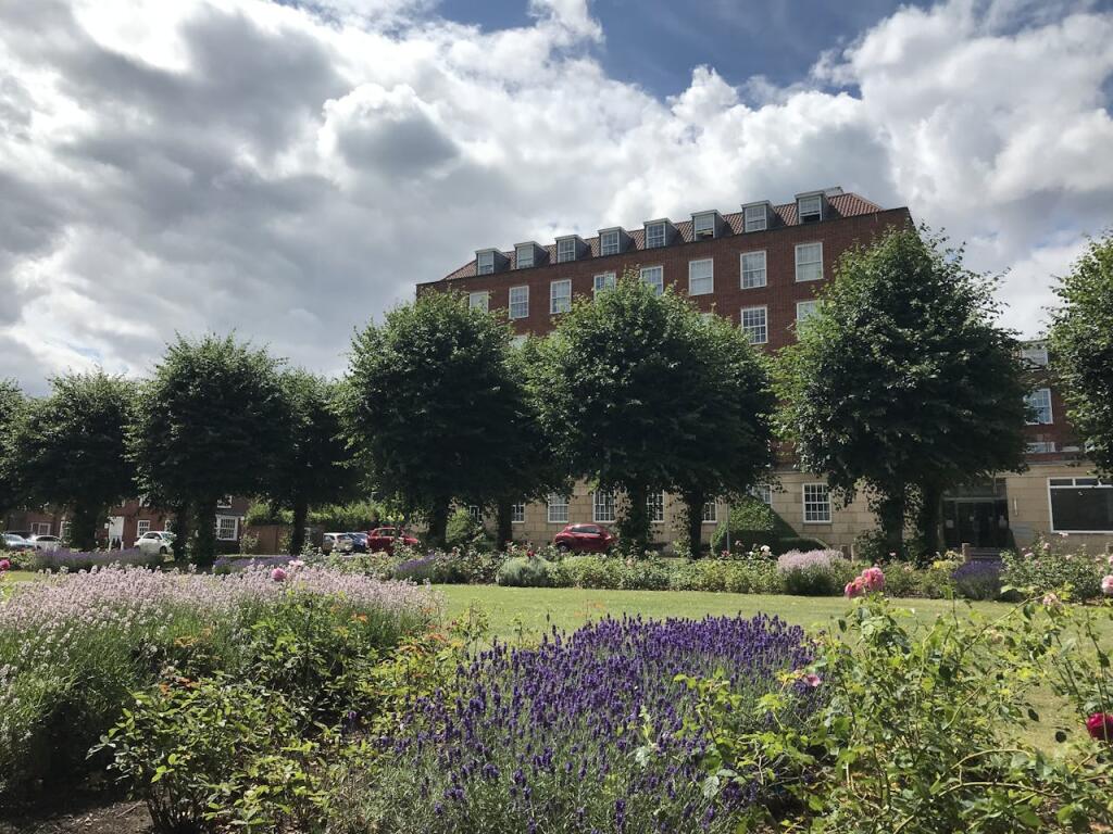 Additional property image - Rosanne House, Parkway, Welwyn Garden City, AL8 6HG