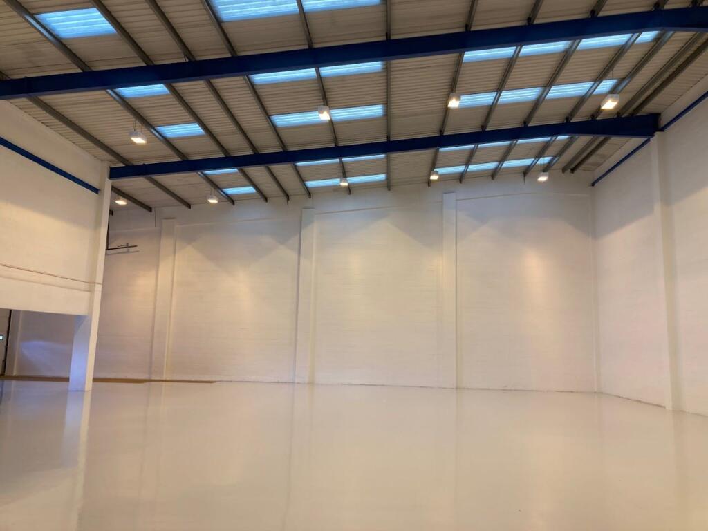 Additional property image - Unit 4, Apex Point, Travellers Lane, Welham Green, AL9 7HB