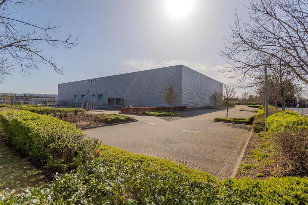 Additional property image - Unit 7 Parkbury, Handley Page Way, St. Albans, AL2 2DQ