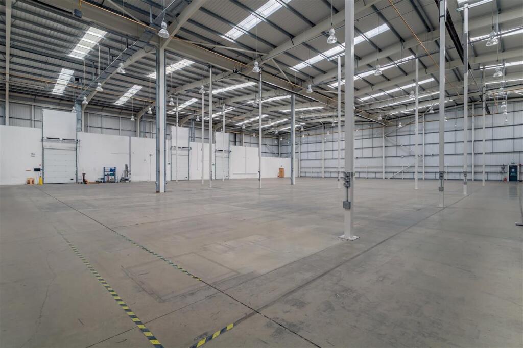 Additional property image - Unit 7 Parkbury, Handley Page Way, St. Albans, AL2 2DQ