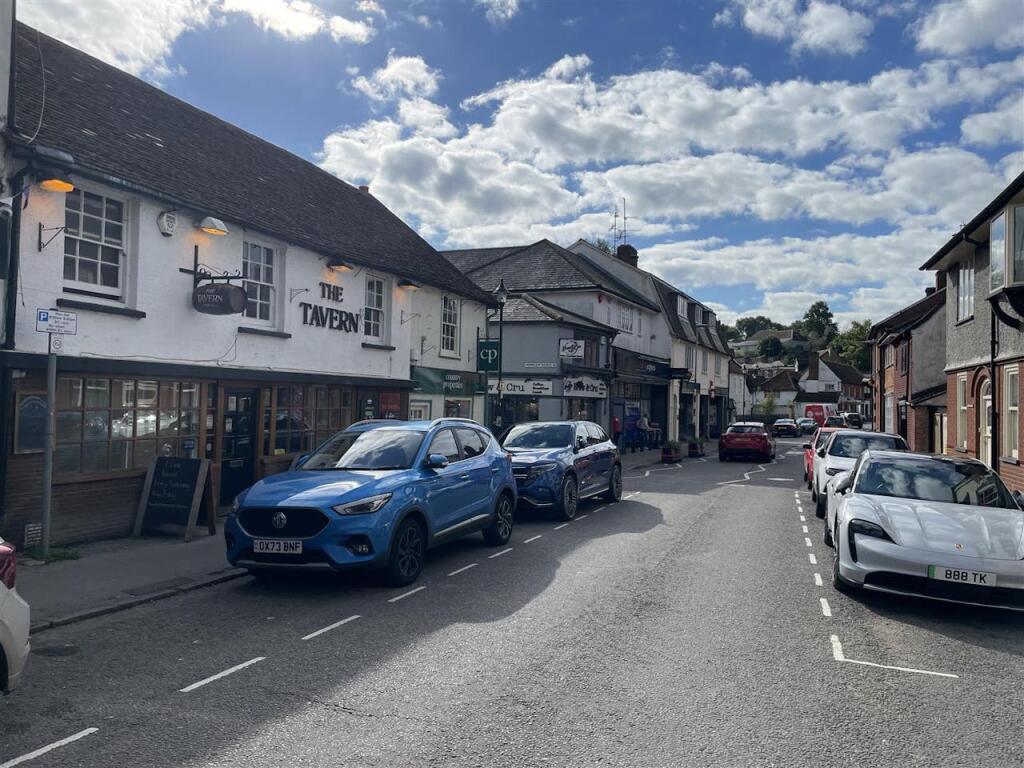 Additional property image - 10 High Street, Welwyn, AL6 9EQ