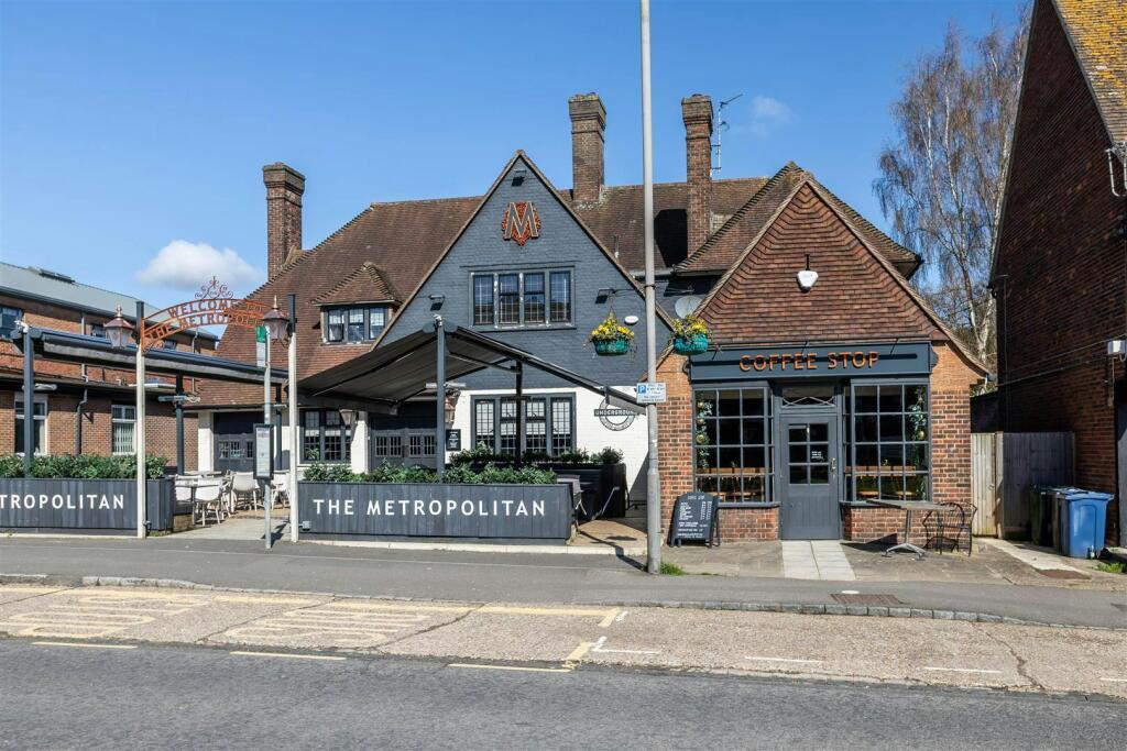 Rose House  Little Chalfont57.jpg