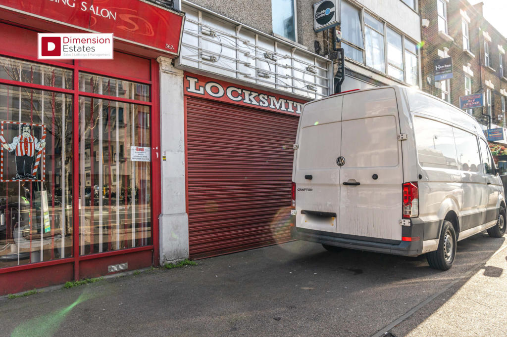 Shop for rent in High Road Leytonstone, Waltham Forest, E11