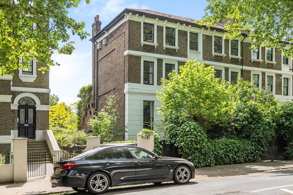 Main image of property: Grosvenor Avenue, London, N5