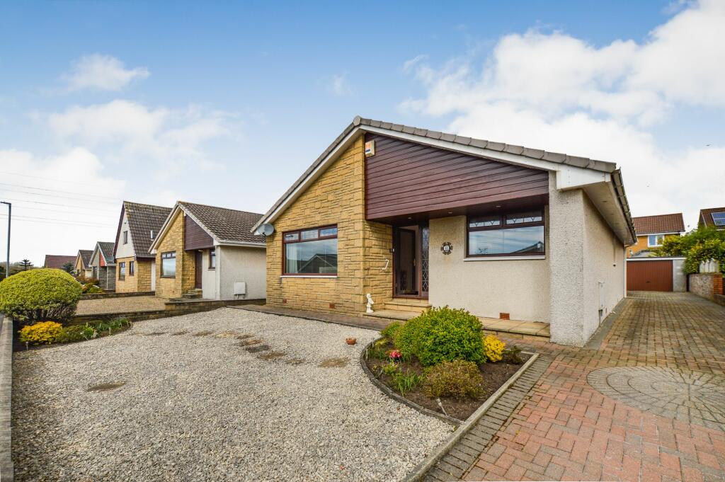 4 bedroom detached bungalow for sale in 11 Longfield Place, Saltcoats