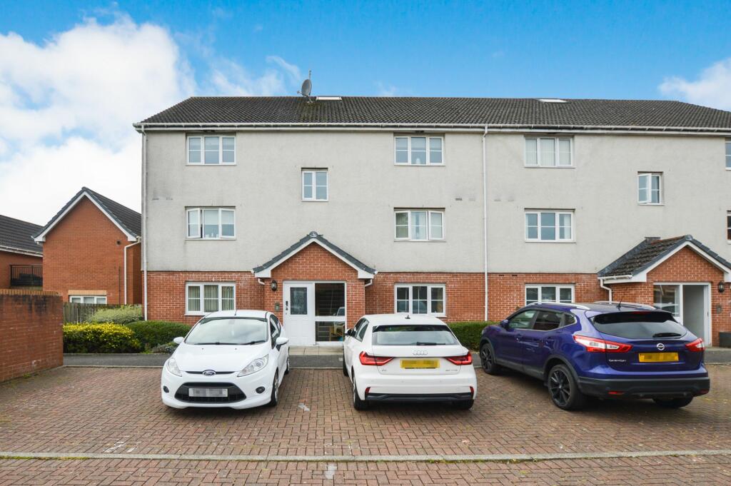 Main image of property: 31 Auchenkist Place, Kilwinning, KA13 7PS