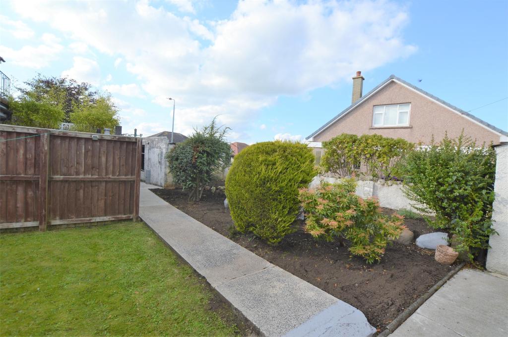 3 bedroom cottage for sale in 23 Corsehill, KILWINNING, KA13 7NQ, KA13