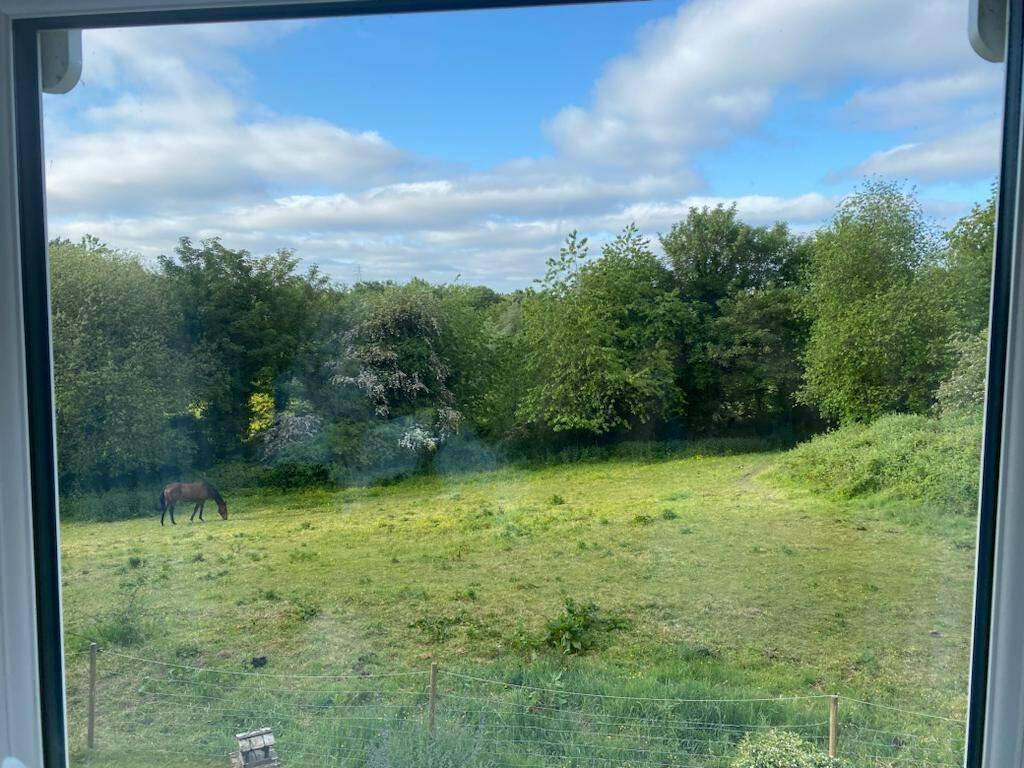 2 bedroom mews property for sale in Cragg Road, Healds Green