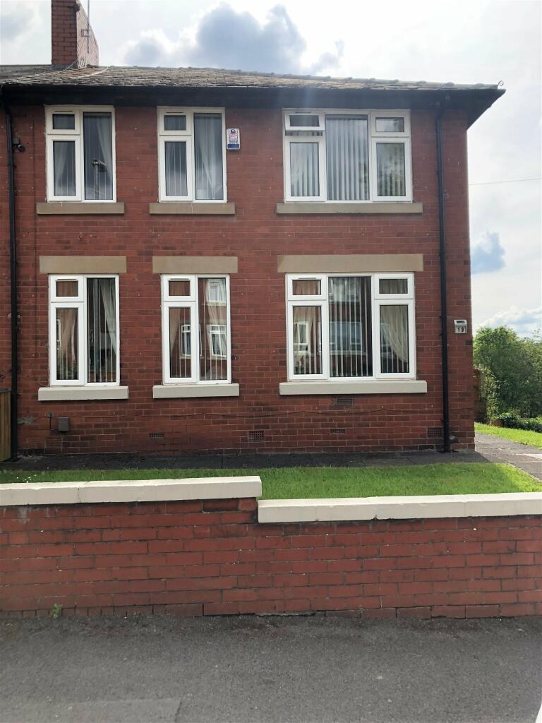 4 bedroom end of terrace house for sale in Browning Road, Derker