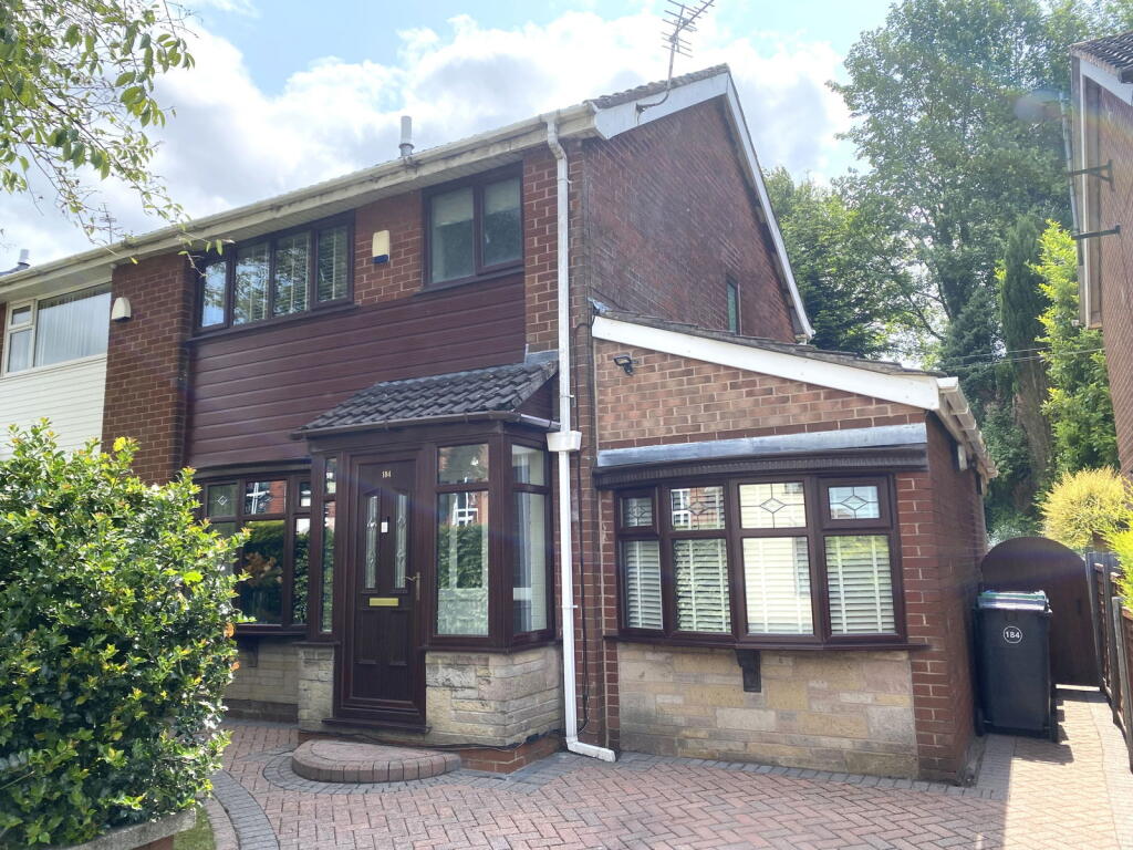 Main image of property: 184 Middleton Road, Royton, Oldham, OL2 5LS