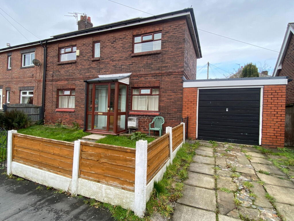 Main image of property: 8 Princess Road, Shaw OL2 7AZ