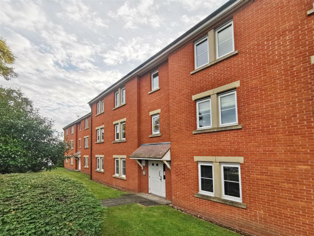 2 bedroom apartment for sale in Humber Street, Hilton, Derby, DE65