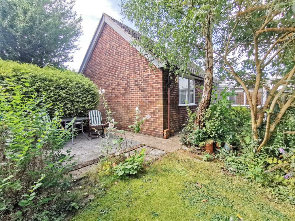 Additional property image - Dove Side, Hatton, Derby