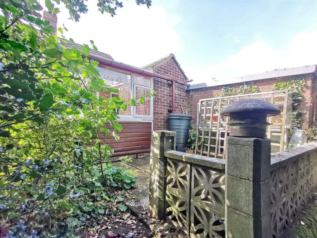 Additional property image - Dove Side, Hatton, Derby