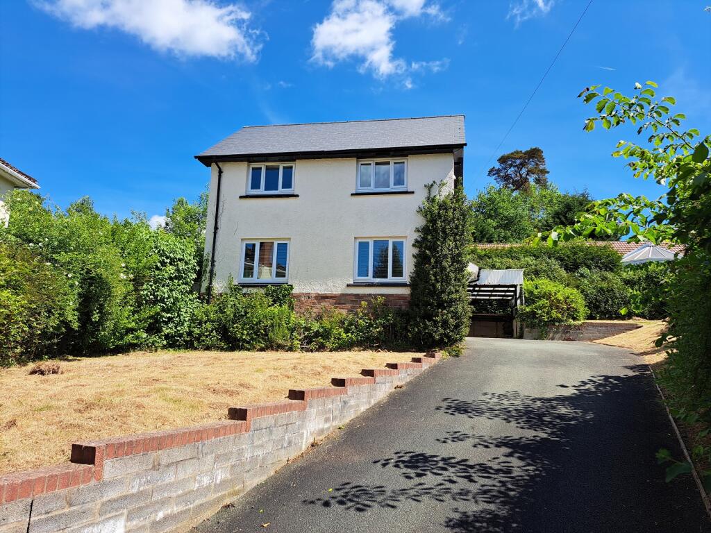 3 bedroom detached house