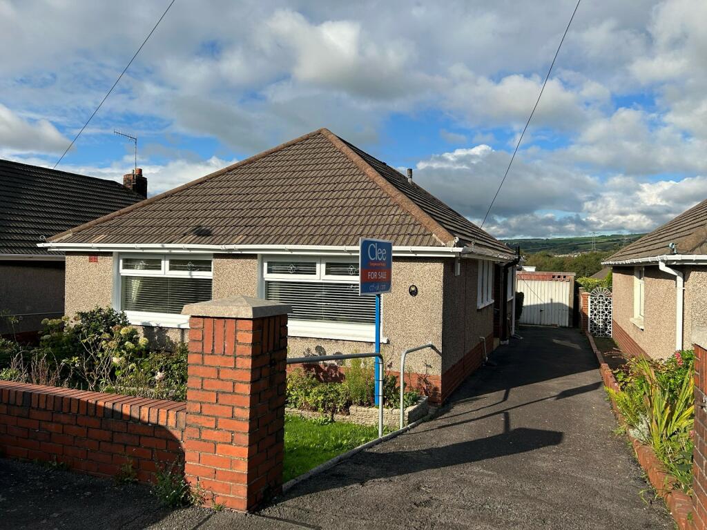 3 bedroom detached bungalow for sale in Eileen Road, Llansamlet, Swansea, City And County of Swansea., SA7