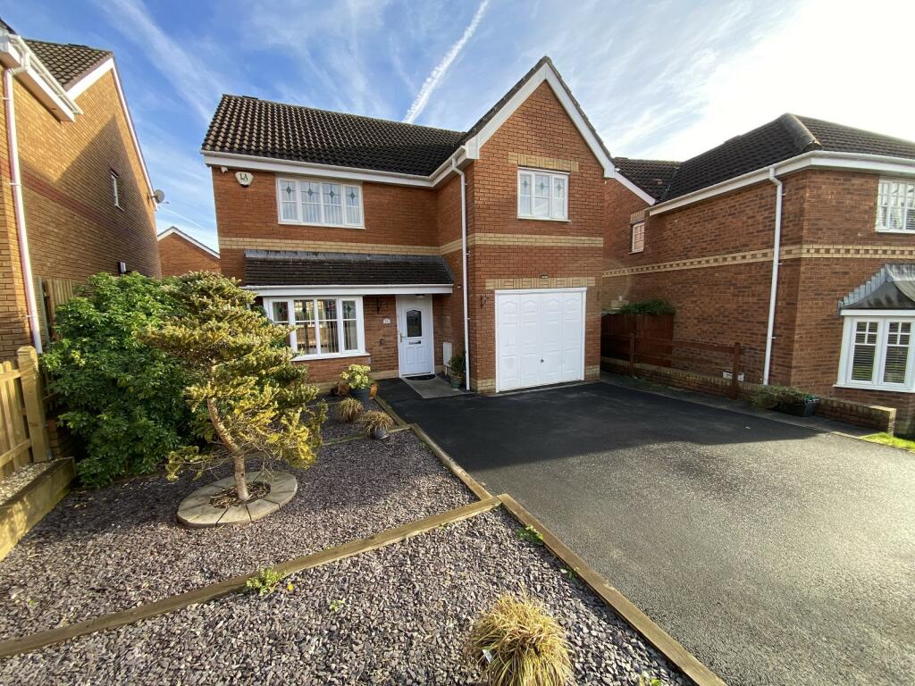 4 bedroom detached house for sale in Gordon Rowley Way, Morriston, Swansea, City And County of Swansea., SA6