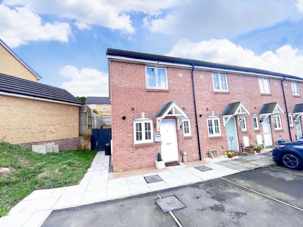 2 bedroom end of terrace house for sale in Emily Fields, Birchgrove