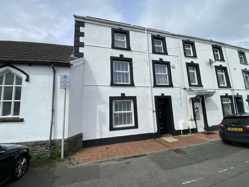 3 bedroom town house for sale in Swansea Road, Llangyfelach, Swansea, City And County of Swansea., SA5