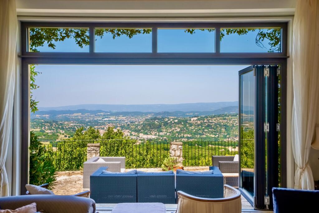 Main image of property: Provence-Alps-Cote d`Azur, Vaucluse, Saignon