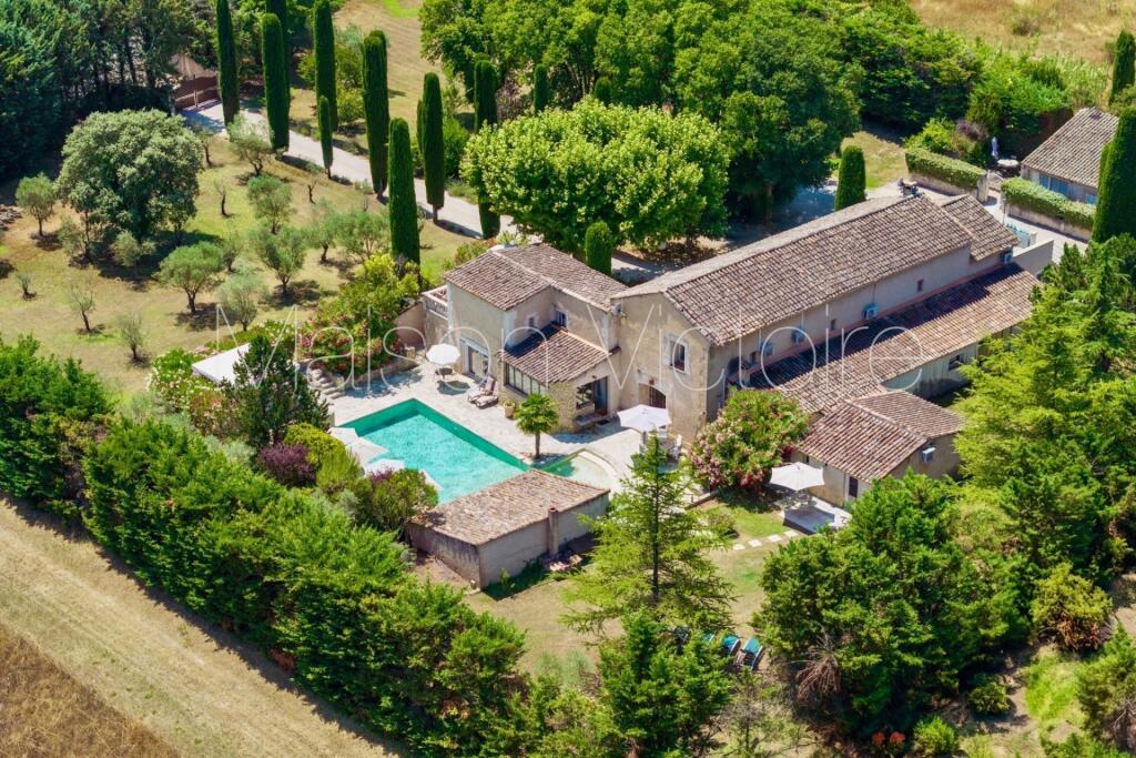 Main image of property: Provence-Alps-Cote d`Azur, Vaucluse, Taillades