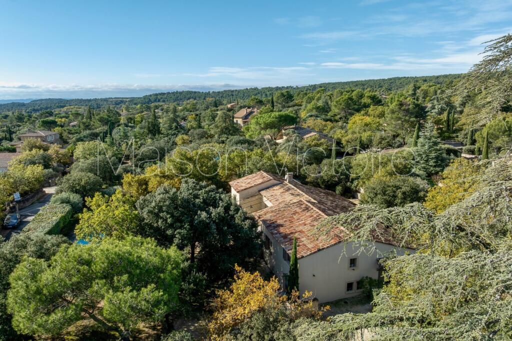 Main image of property: Provence-Alps-Cote d`Azur, Vaucluse, Cabrieres d'Avignon